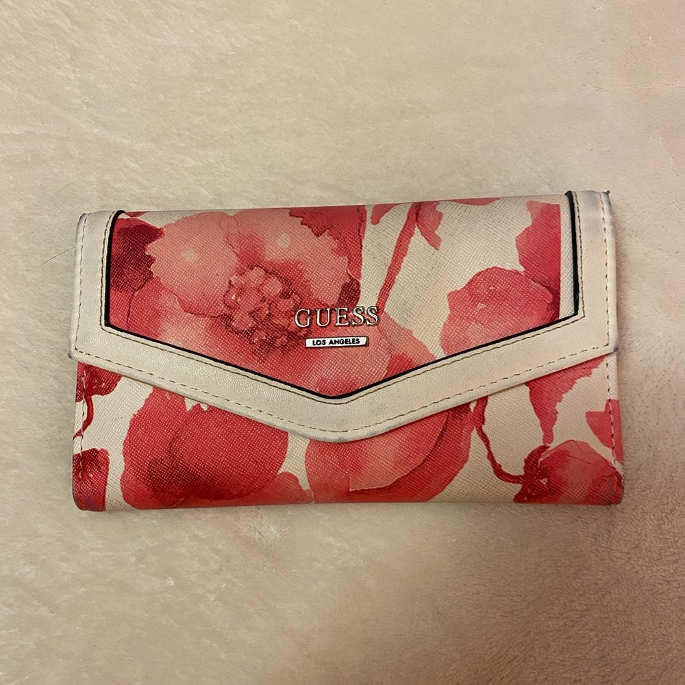 GUESS Wallet